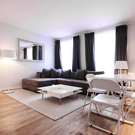 Bridgestreet Champs Elysees Apartment